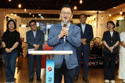 민경선 고양특례시장, 2026 제32회 고양특례시장배 볼링대회 시구0