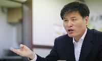  [강현석 칼럼] 민주당 소속 최성 전 고양시장의 매우 요란한 구호