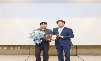 정동혁 도의원, 전국 최초 ‘공항 연계 환승관광 조례’ 제정으로 우수조례상 수상