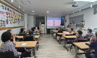 ‘어르신 AI·디지털 교육’ 월곶행복건강센터 어르신 청춘학교 2학기 개강